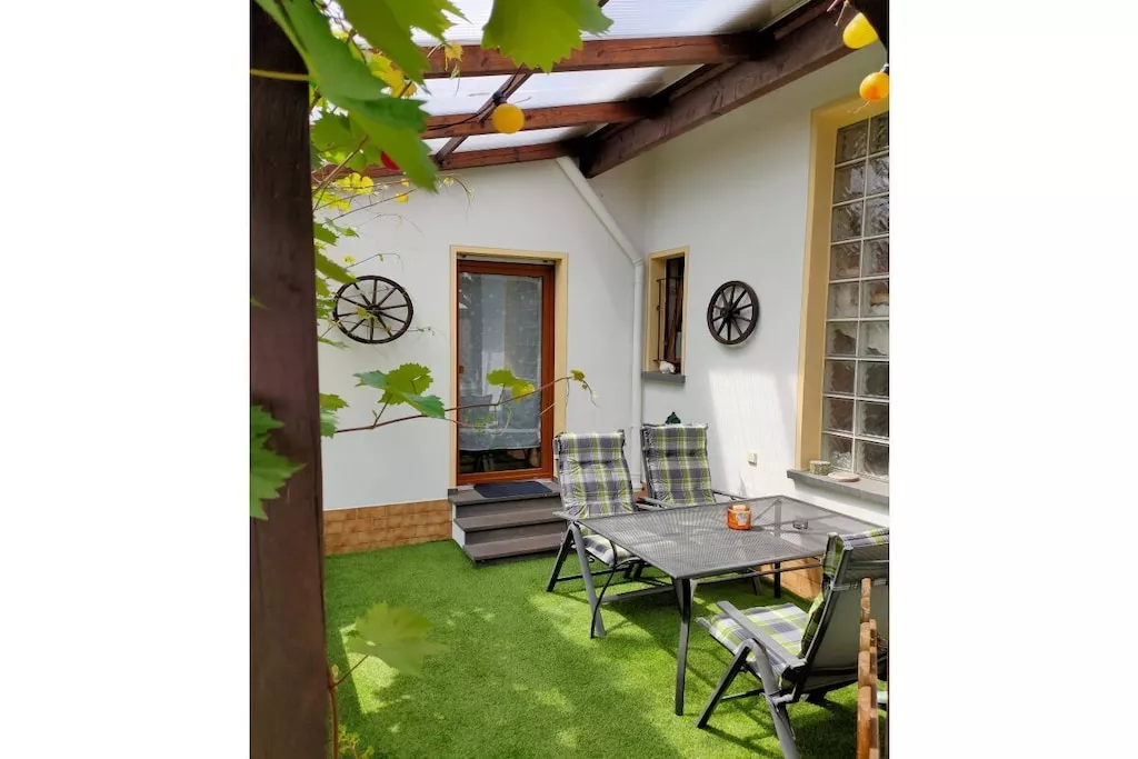 66650-Terrassenbalkon