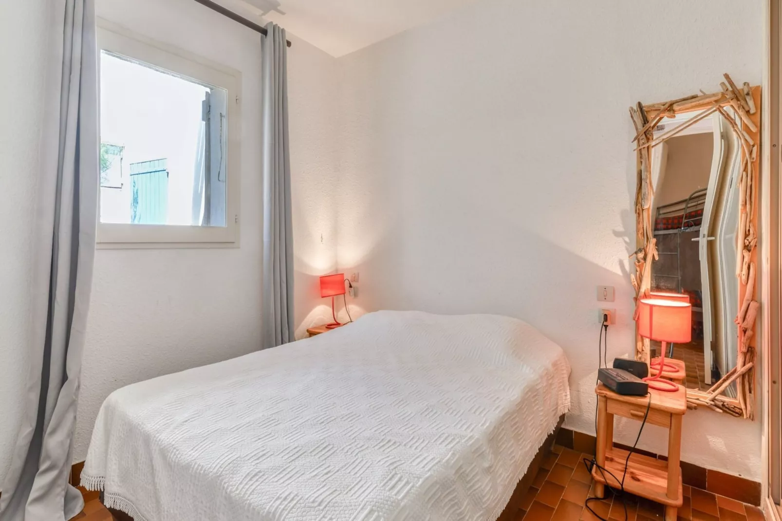 Port La Roquille N°98 - 2P6C-Schlafzimmer
