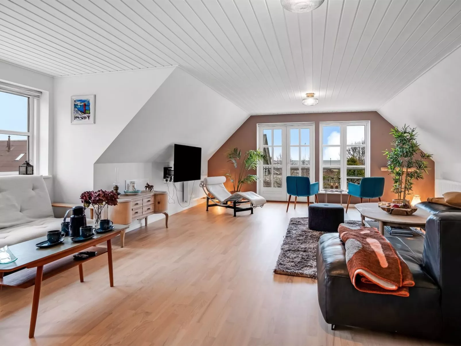 "Brune" - 330m from the sea-Drinnen