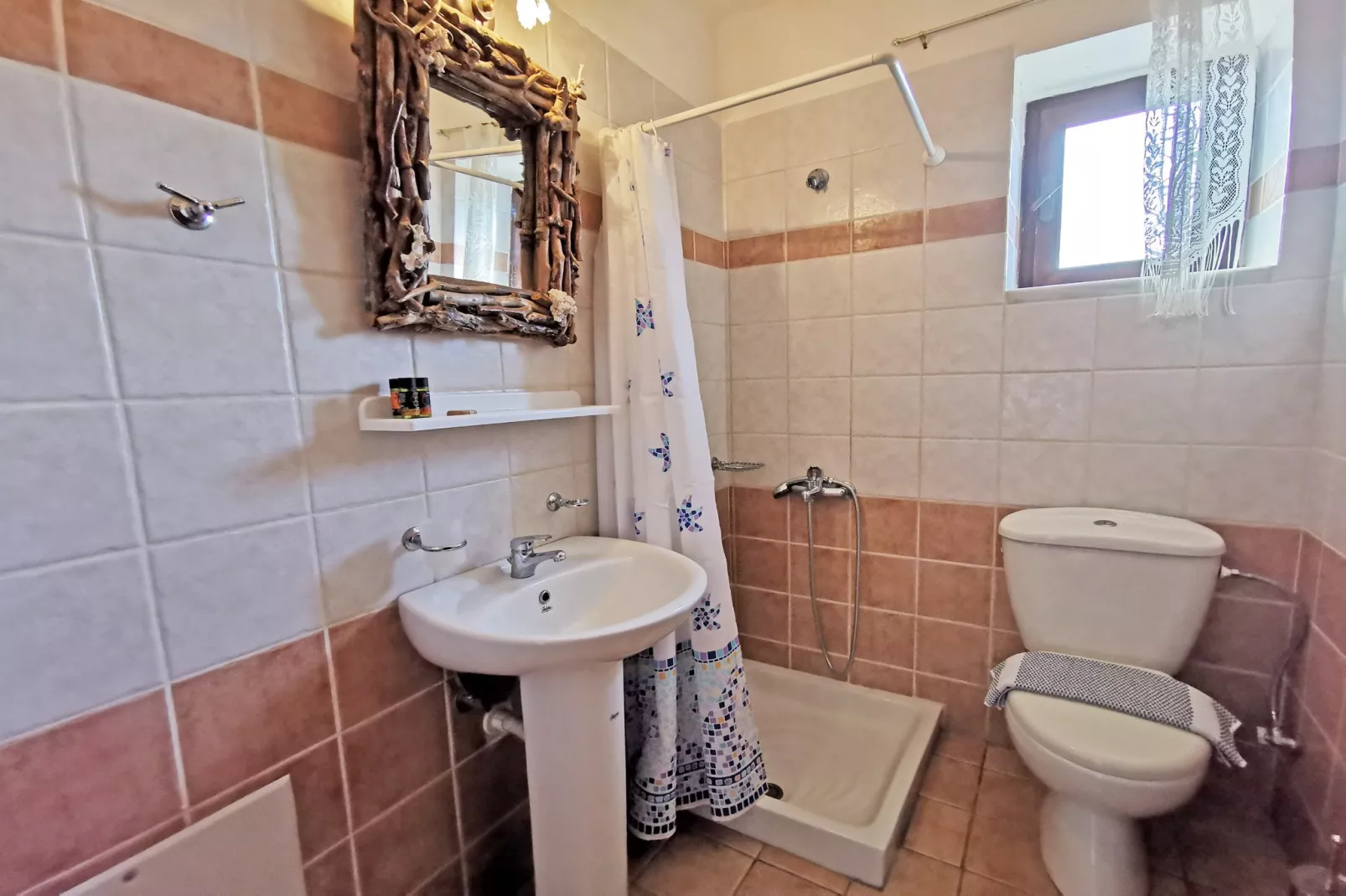 Toxotis 4 - 1 bedroom apartment-Bathroom