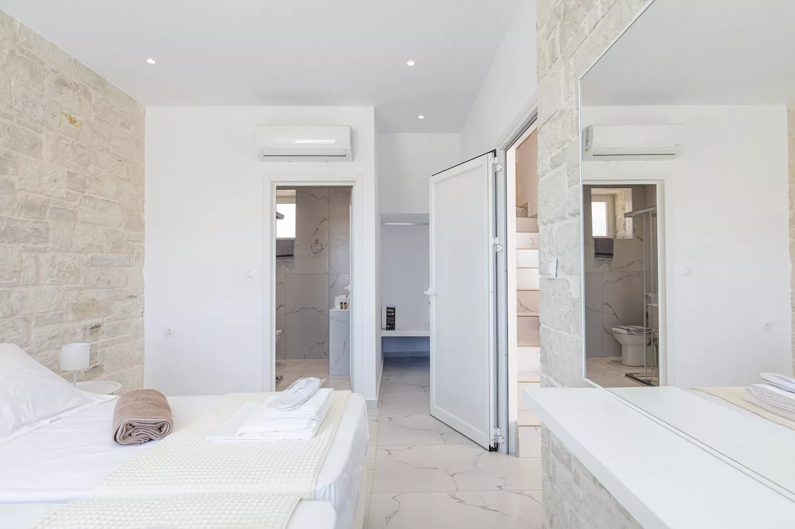 Mythos 3-Chambre