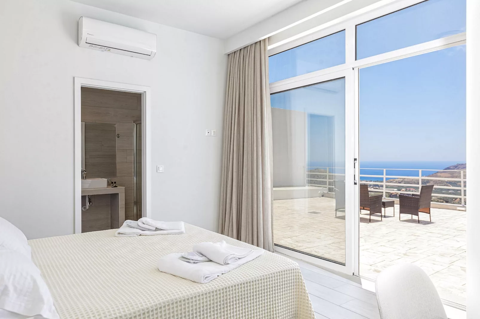 Petres 4-Chambre