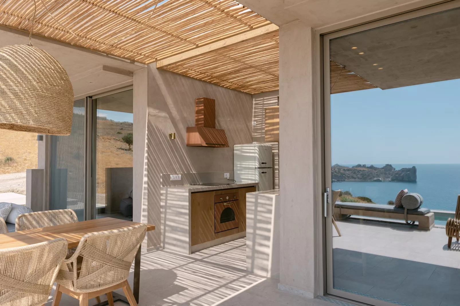 Altera Cave-Iris Villa-Cuisine