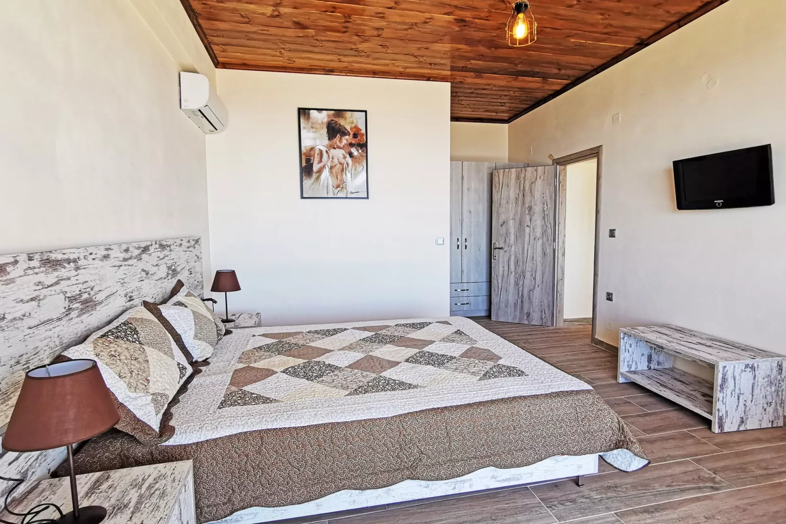 Souda Bay Cottage-Bedroom