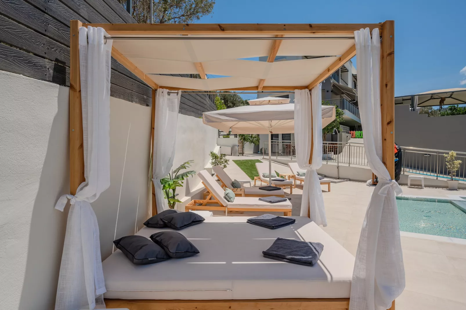 3A's Family Luxury Villa-Pool