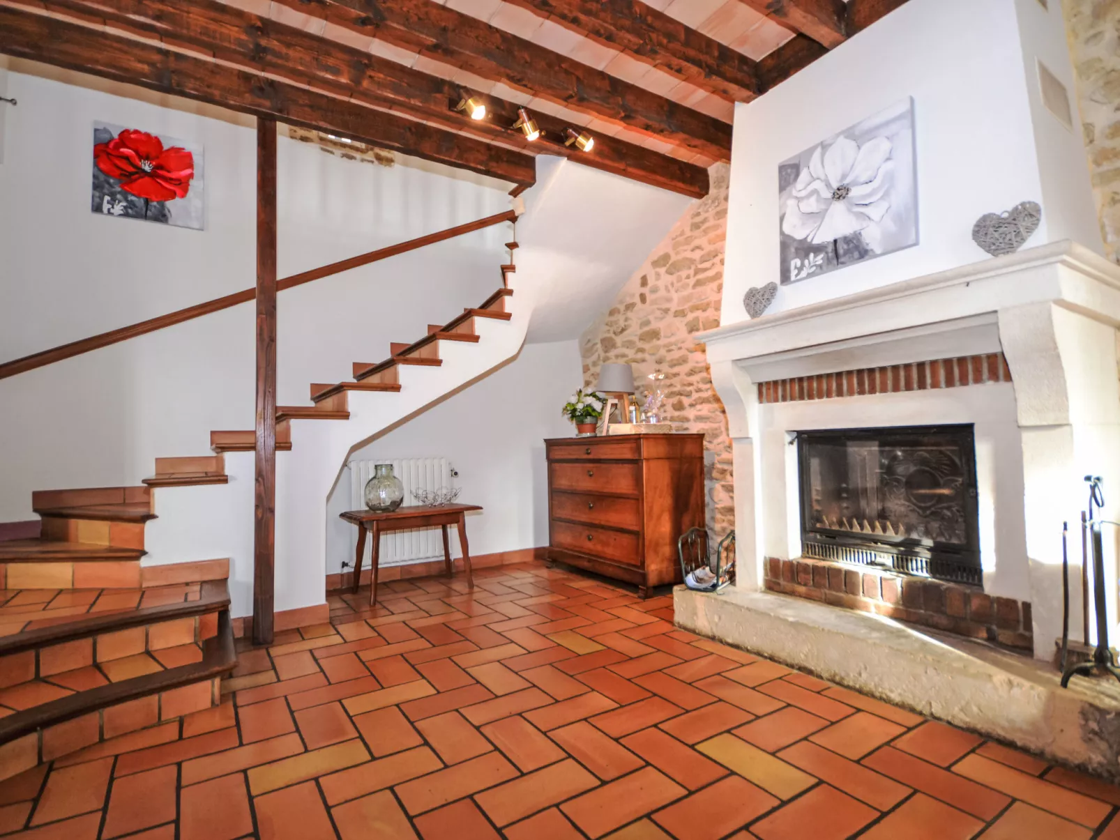 Le Gîte de Saint Sauveur-Inside