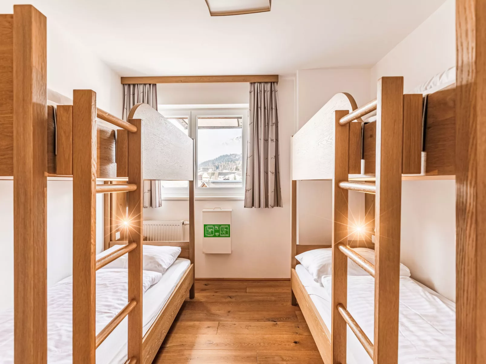 Mit 4 Schlafzimmern und Sauna-Inside