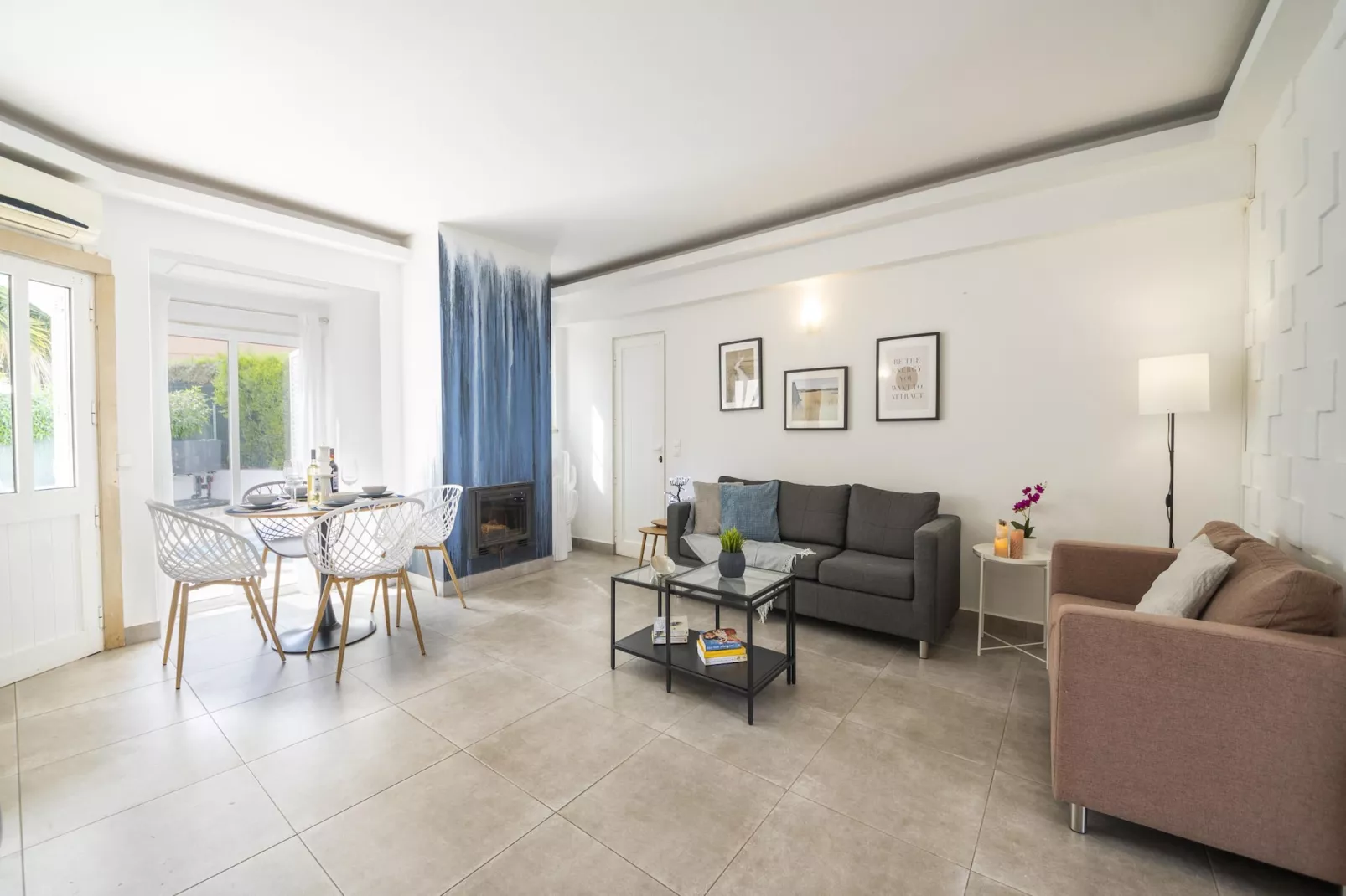 Villa Del Sol-Living room