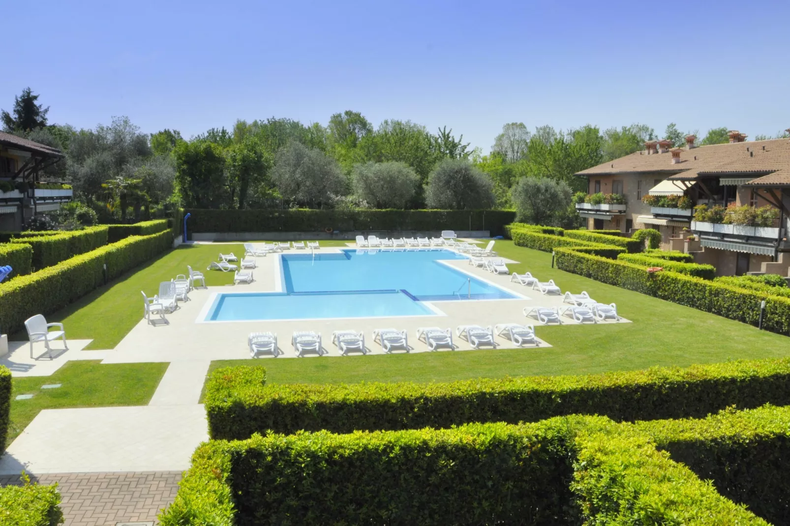 Casara Diciotto-Gardens summer