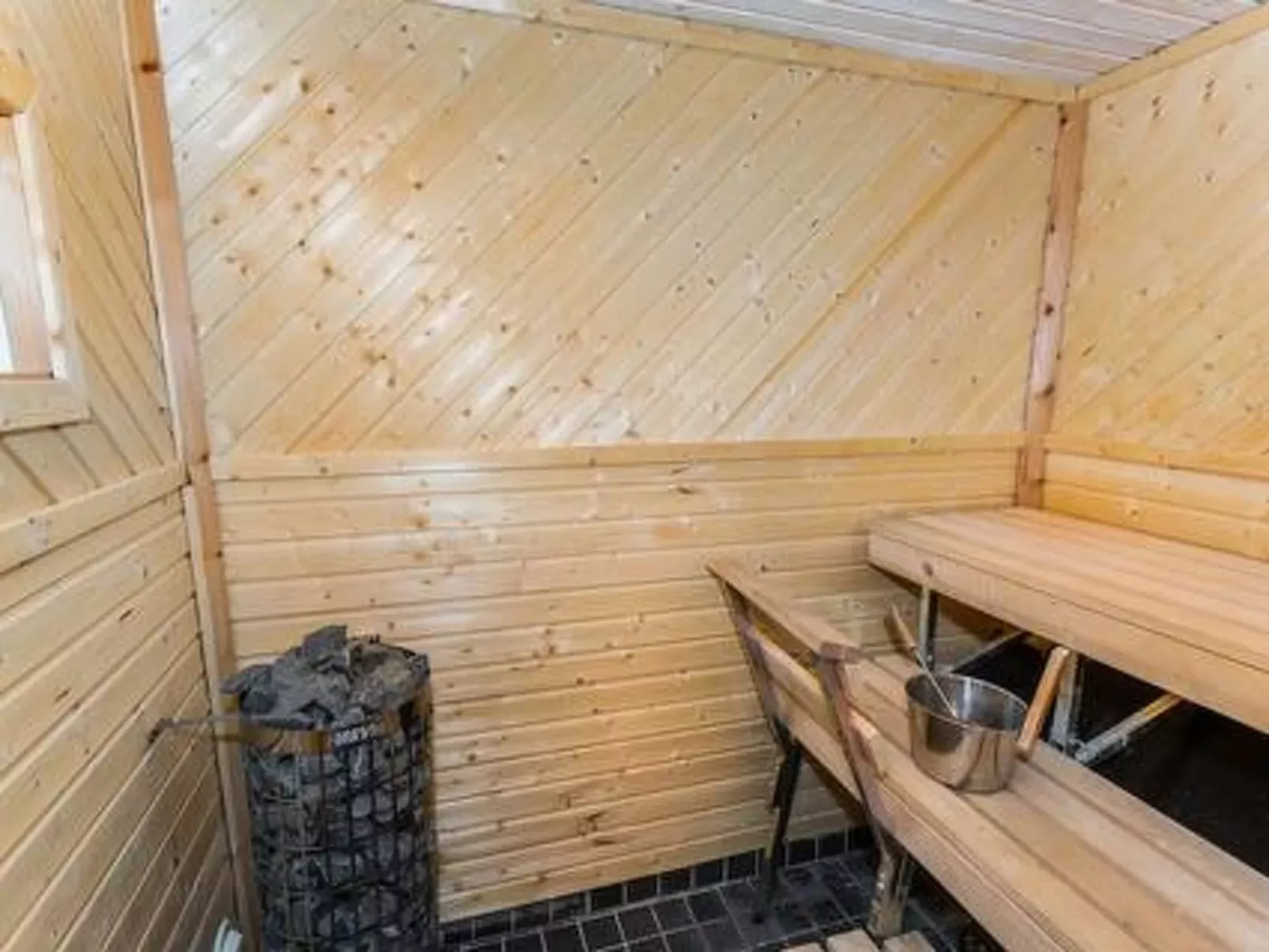 Hästöskata a-Inside