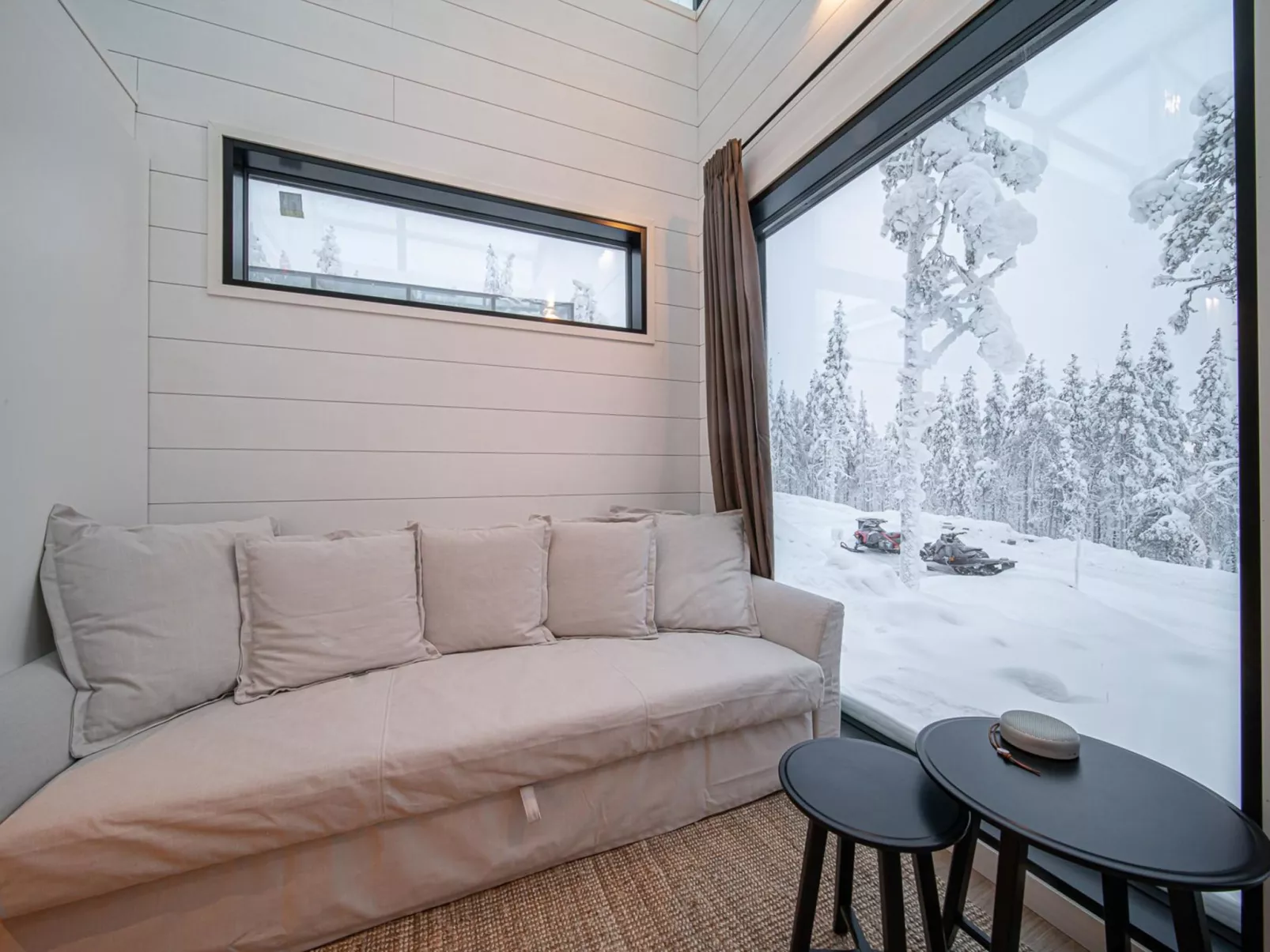 Levi sky iglo incl. hot tub-Inside