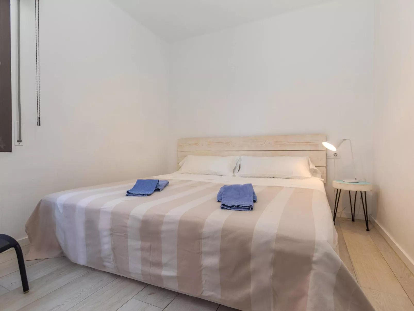 Cosy Flat-Inside