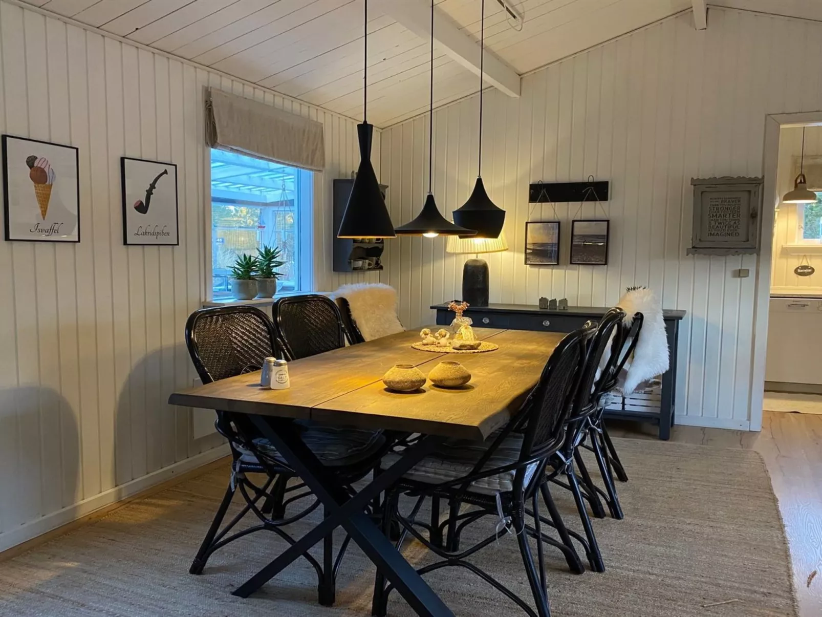 "Hjort" - 1.2km from the sea-Inside