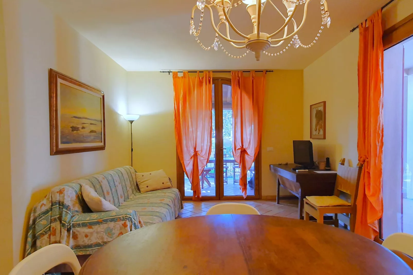 APP 2-Wohnzimmer