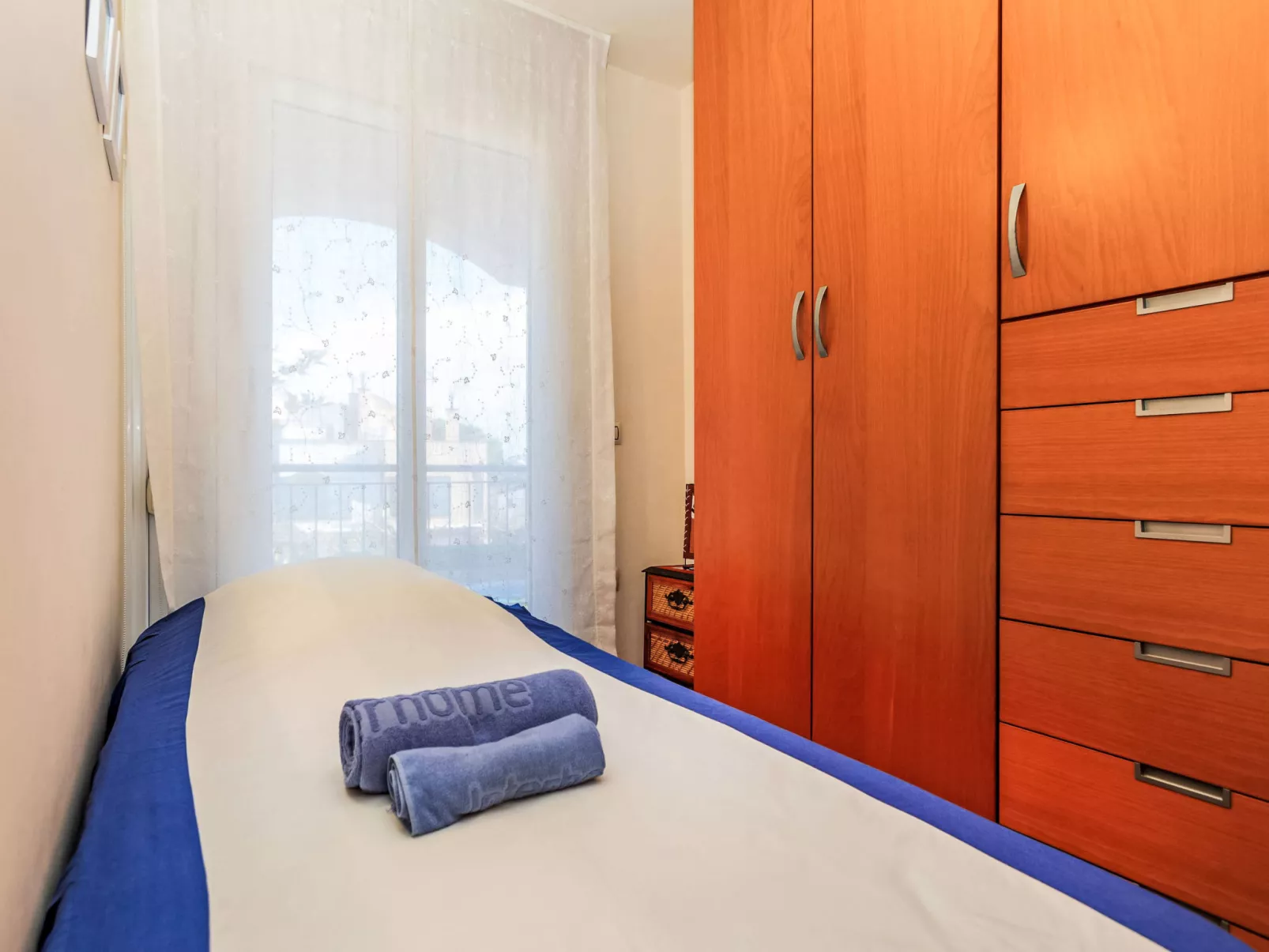 Bousquet-Inside