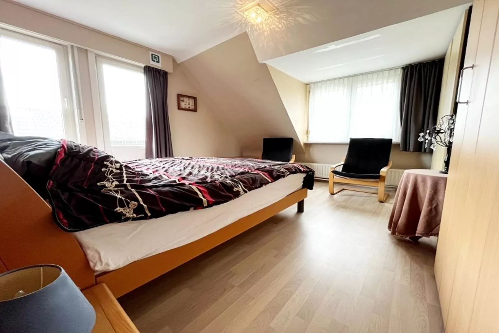 RINGLAAN 104 WONING-Bedroom