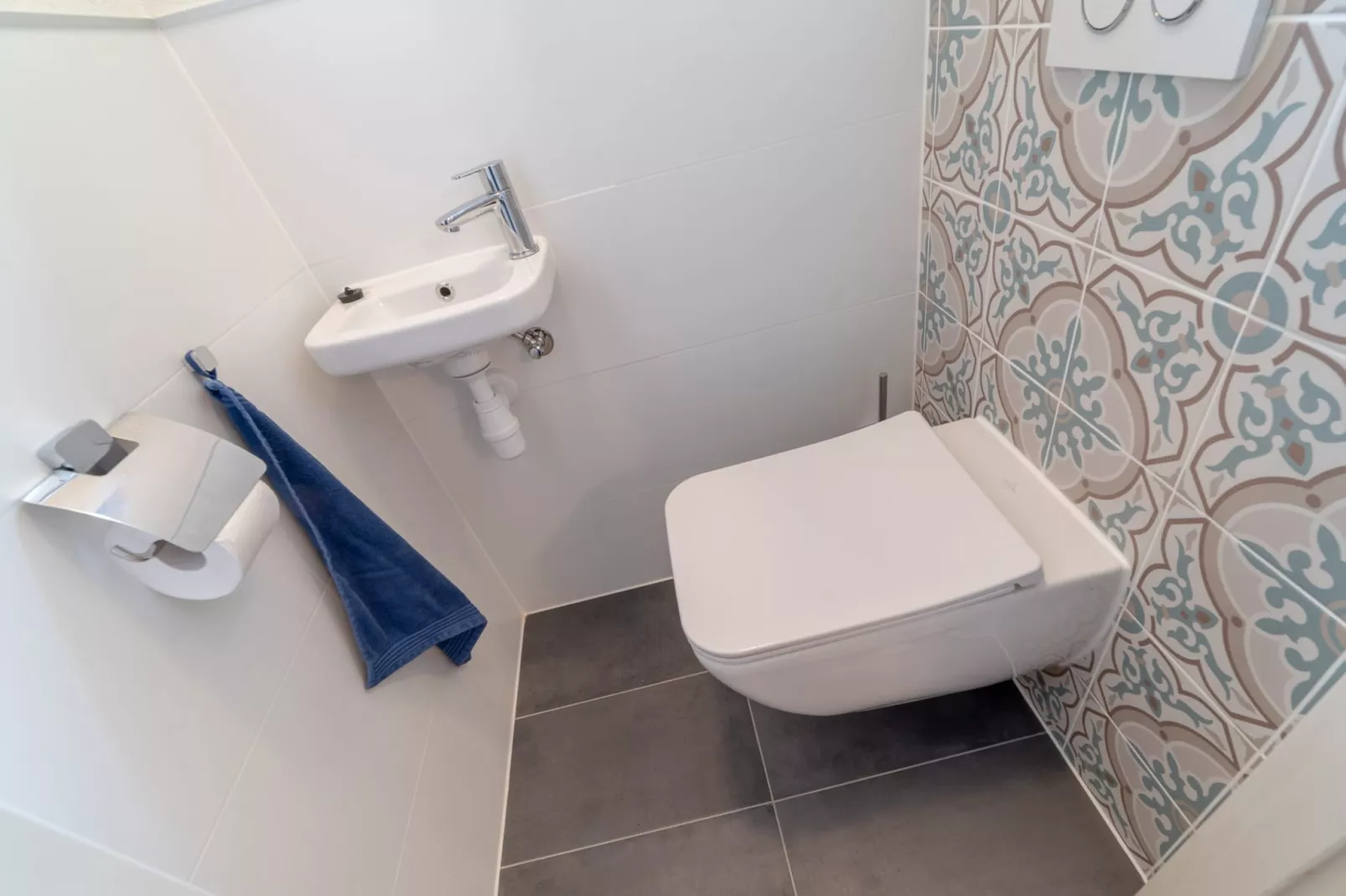 Villapark De Oesterbaai 63-Badezimmer