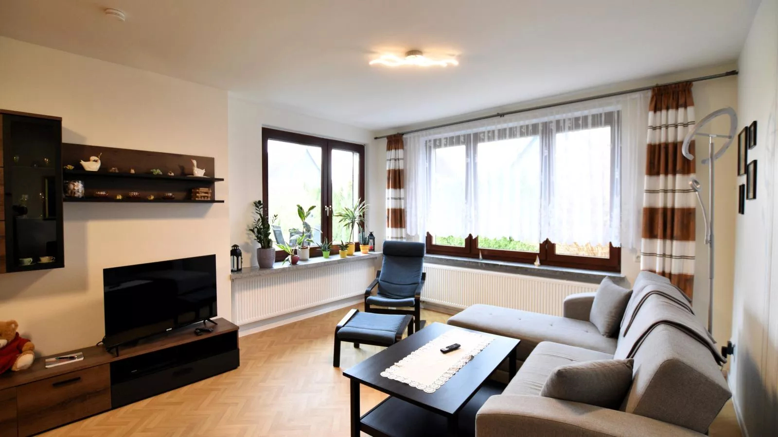 Hecht-Living room