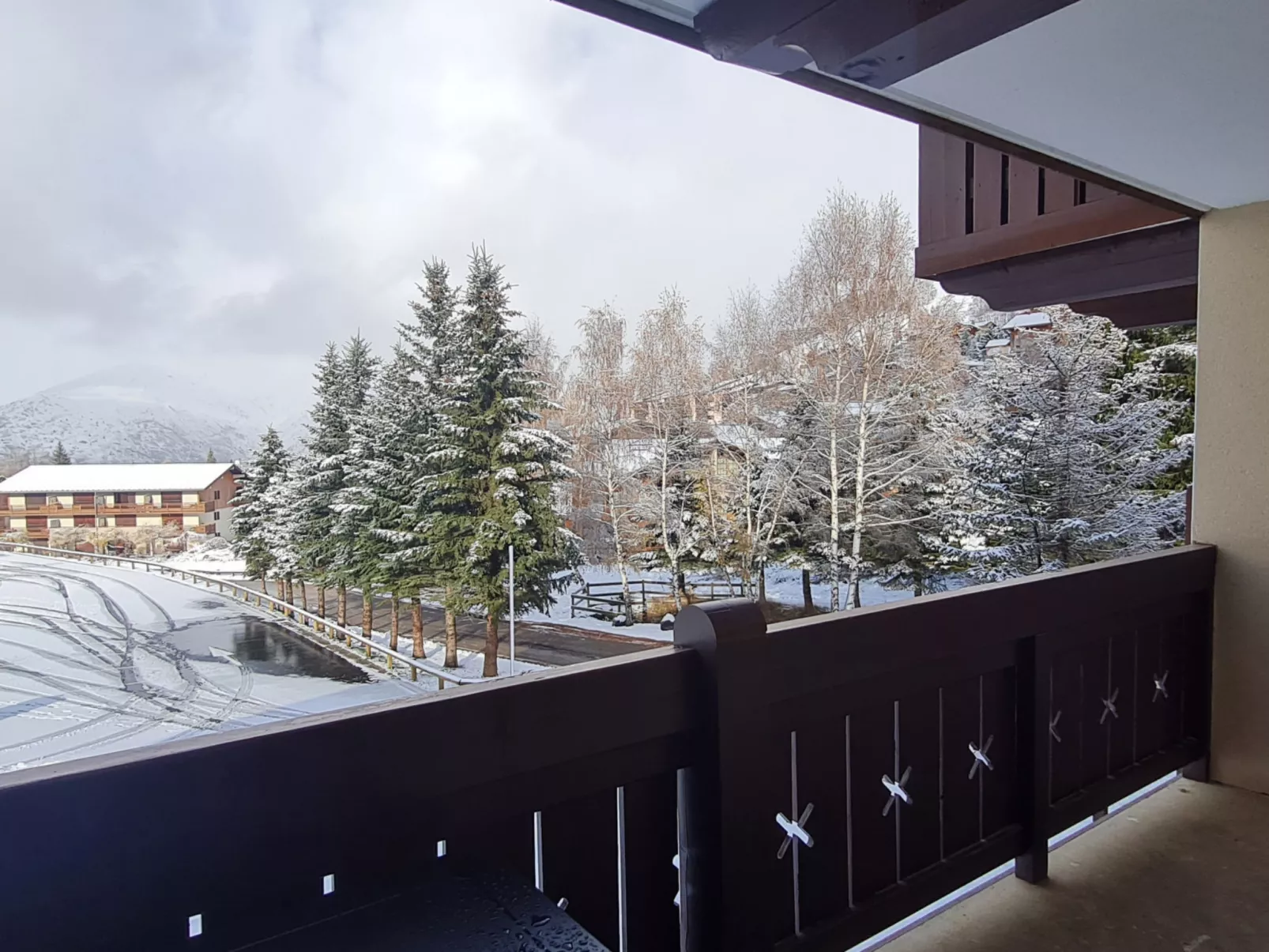 Chalets d'Or-Outside