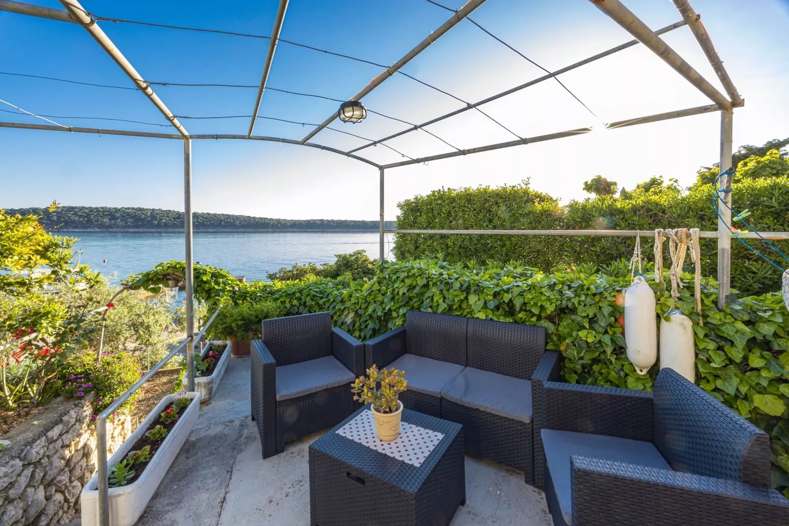 Apartments Jurica - Apt 4 with Sea View-Gärten Sommer