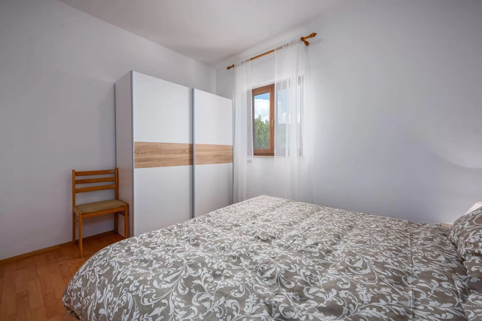 Lara 4 - Shared Pool, Sauna, Jacuzzi-Schlafzimmer