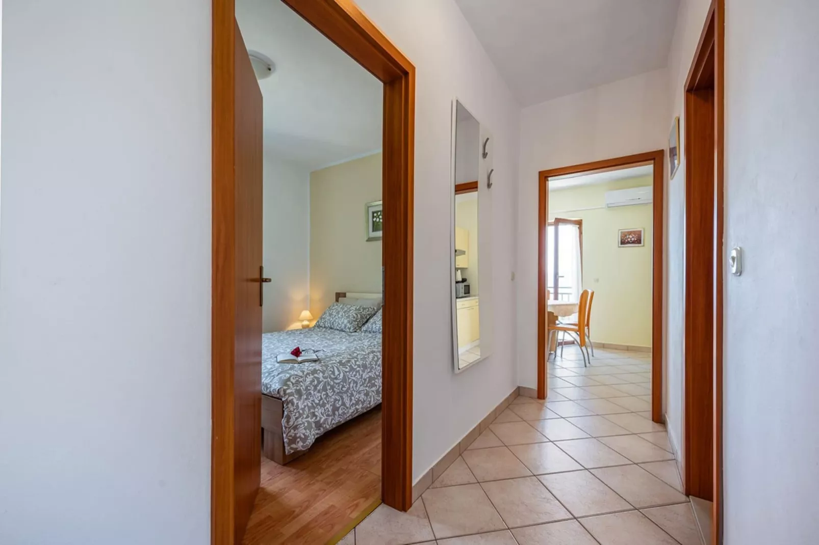 Lara 1 - Shared Pool, Sauna, Jacuzzi-Schlafzimmer