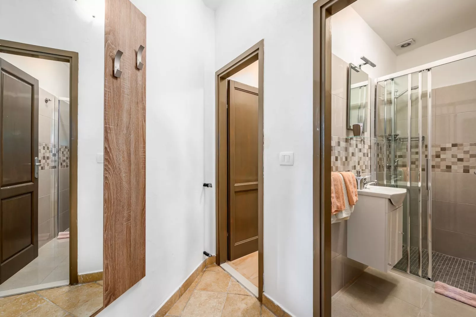 Lara 8 - Shared Pool, Sauna, Jacuzzi-Salle de bain