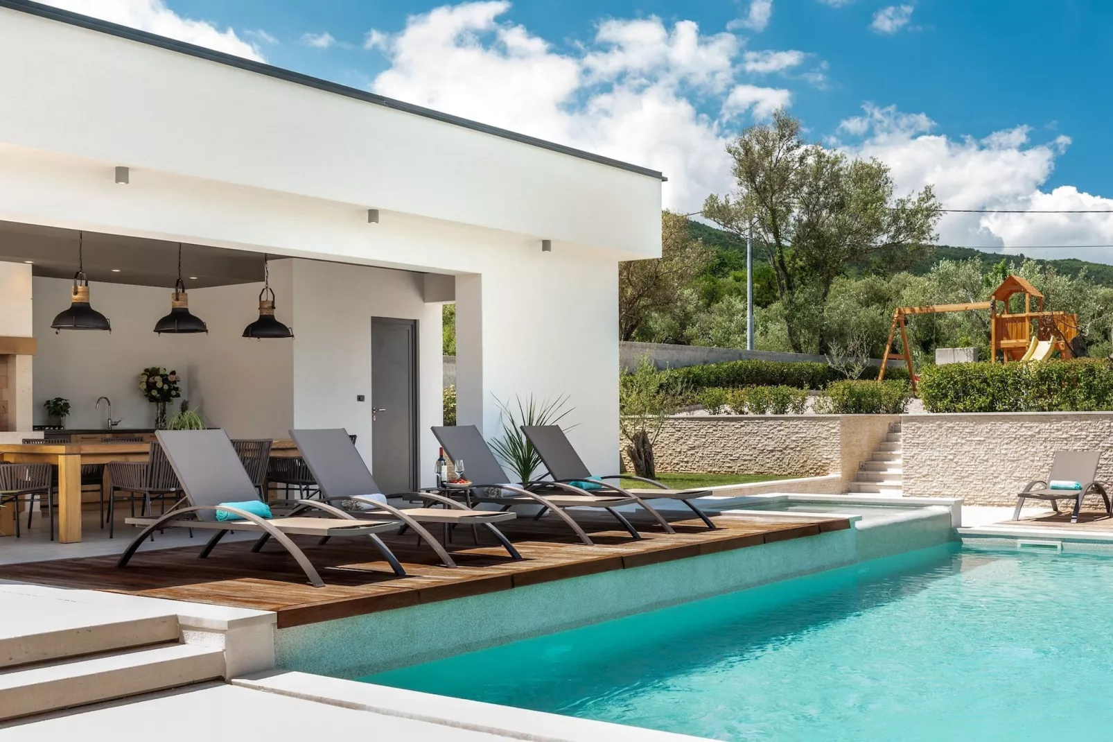 Luxurious Villa Laurea-Pool