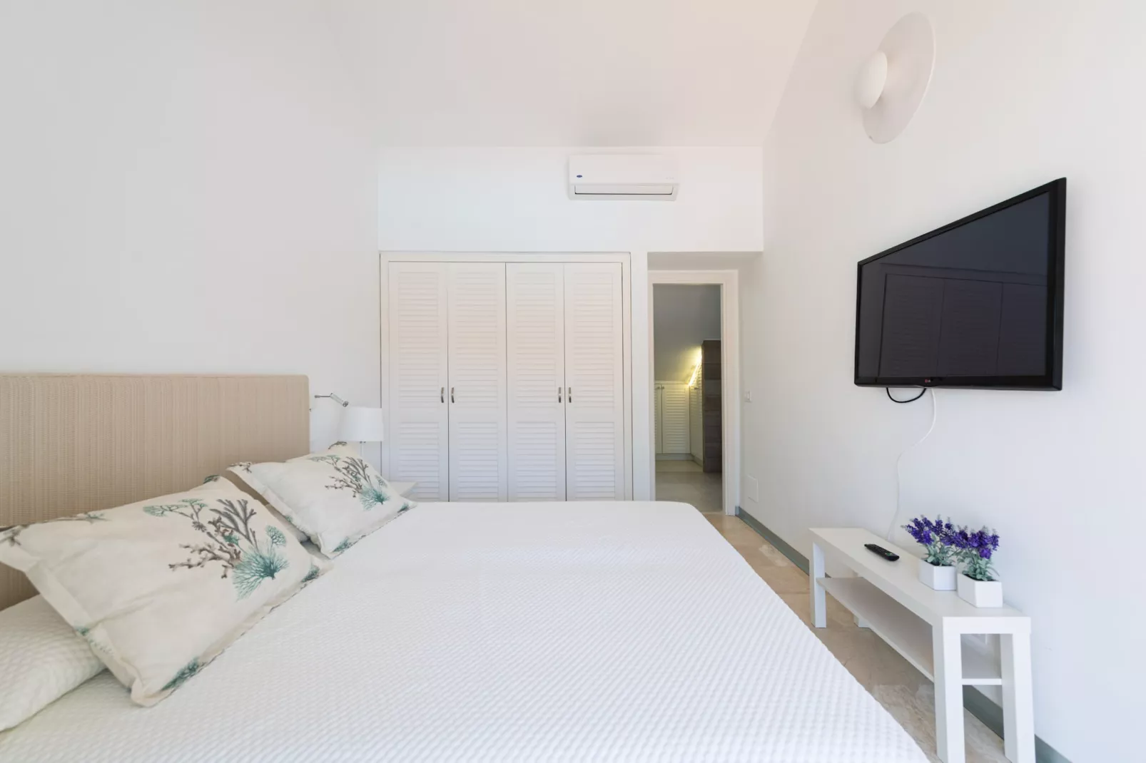 Blue Marlin 14-Bedroom