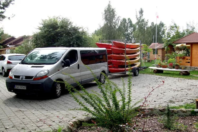 Parterowe domki wakacyjne dla max 4 osób w Jeleniu-Parkeinrichtungen