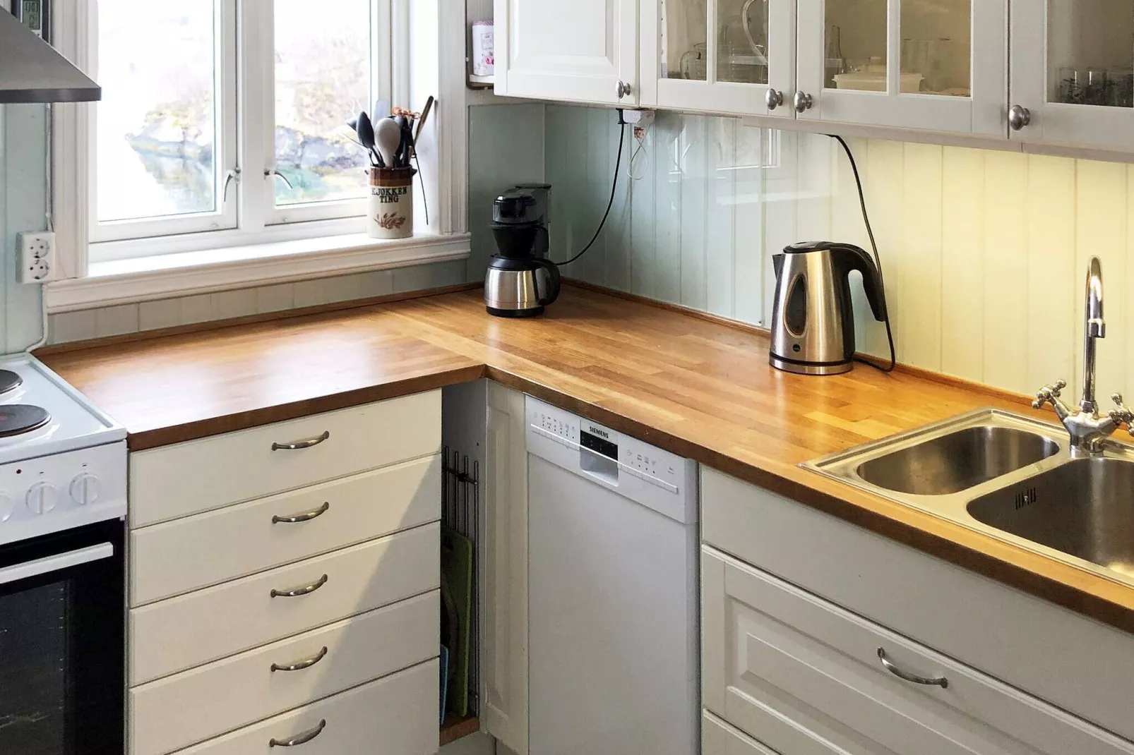 6 person holiday home in Sandhornøy-By Traum-Indoor