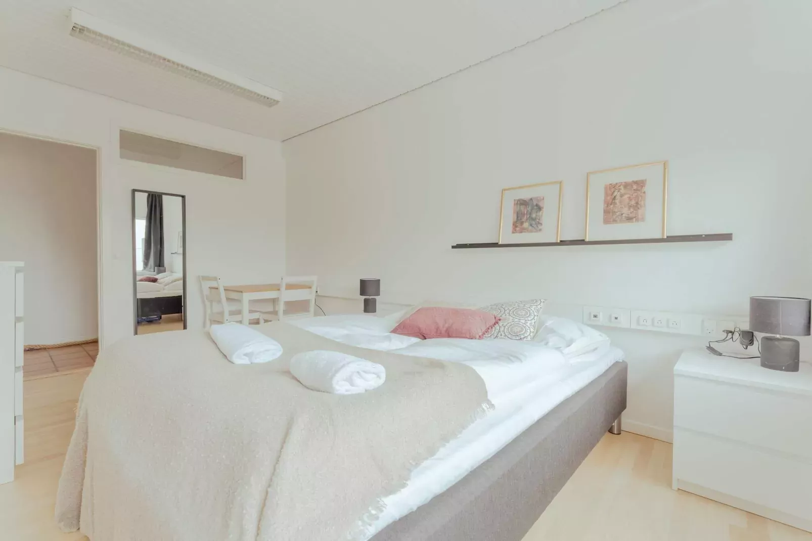 Zentrale 3BR in Torshavn -- By Traum Ferienwohnungen-Innen