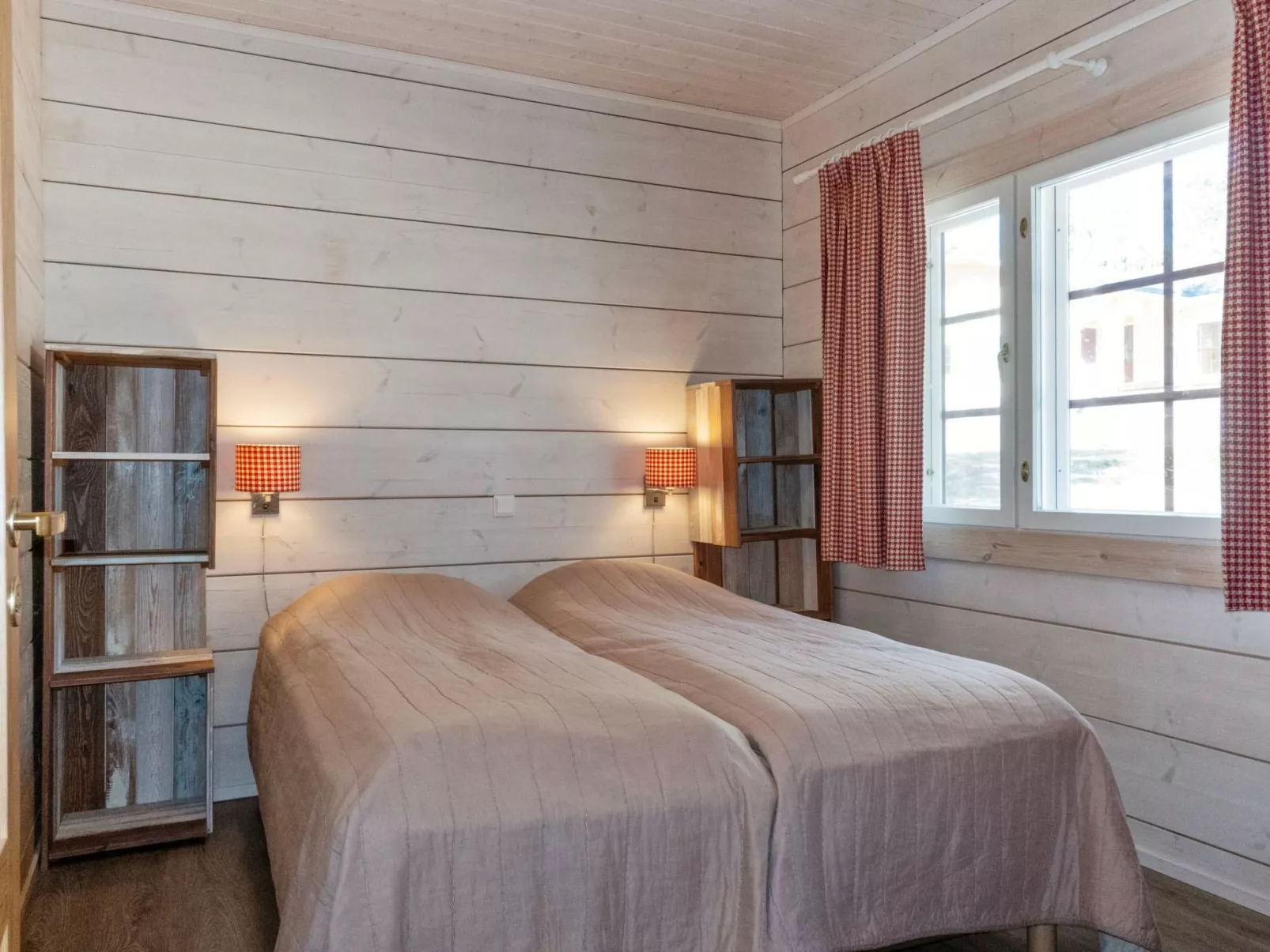 Hampus holiday home-Inside