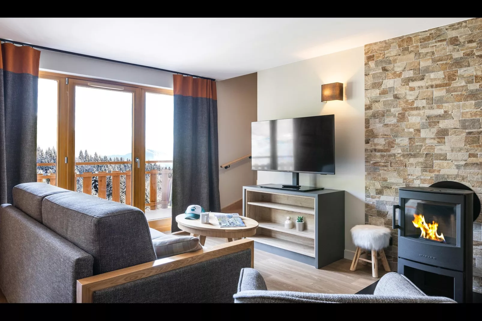 RISOUL_S6-Living room