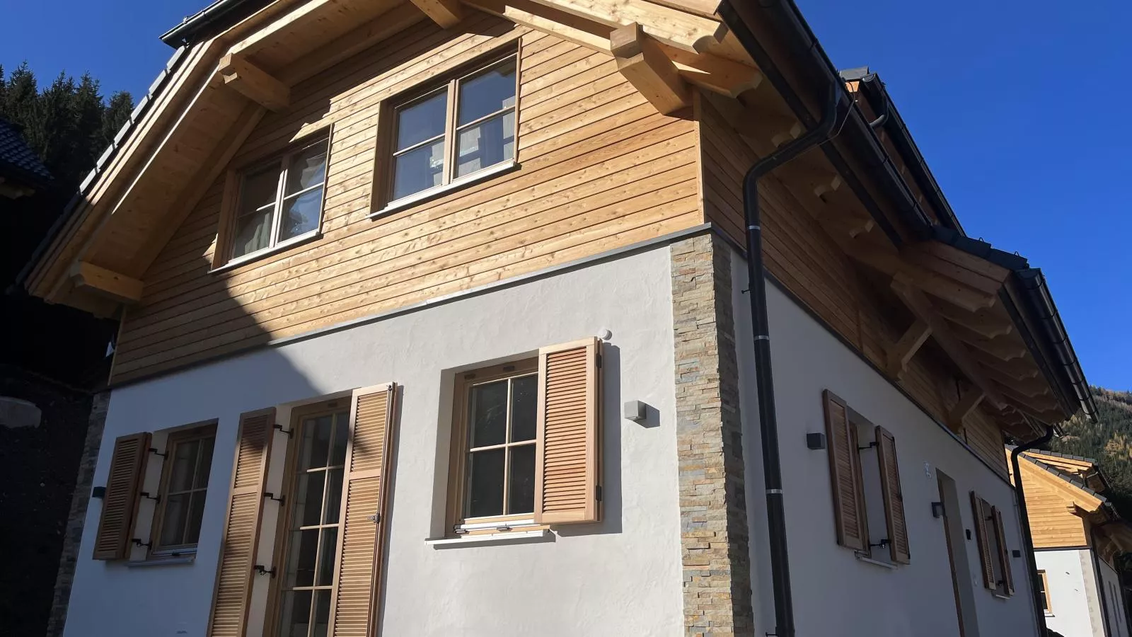 Alpenjoy Lodge-Exterior summer