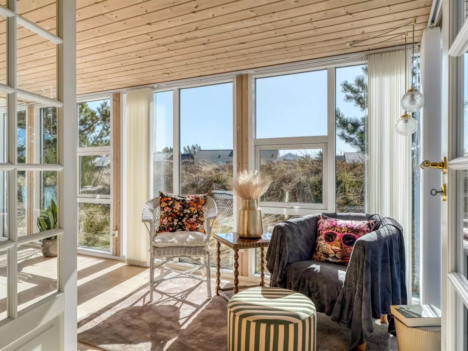 "Mynthe" - 400m from the sea-Inside