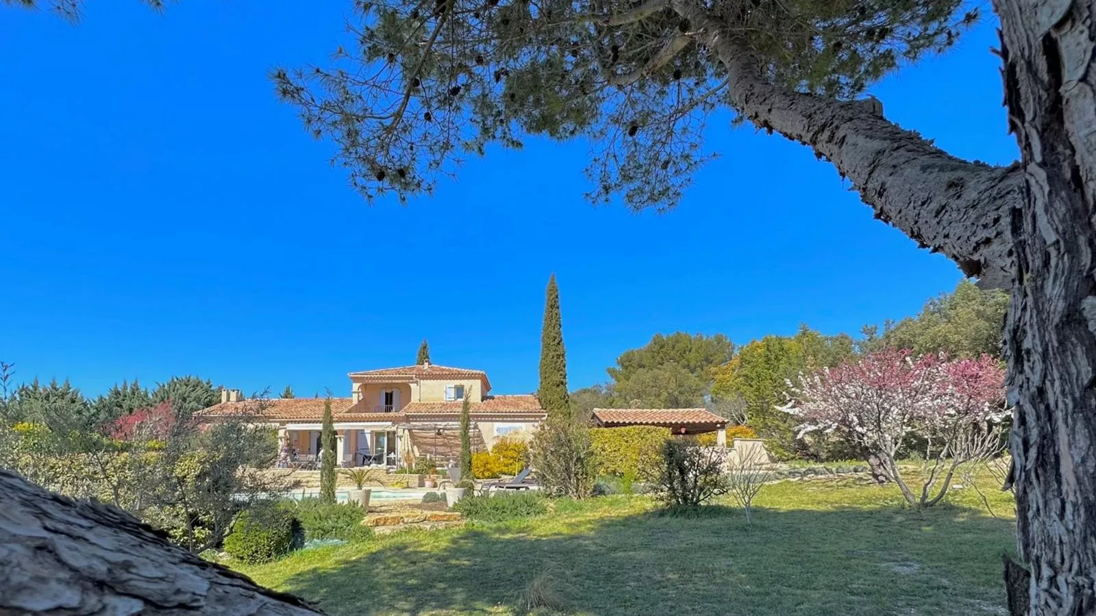 La Roque-Gardens summer