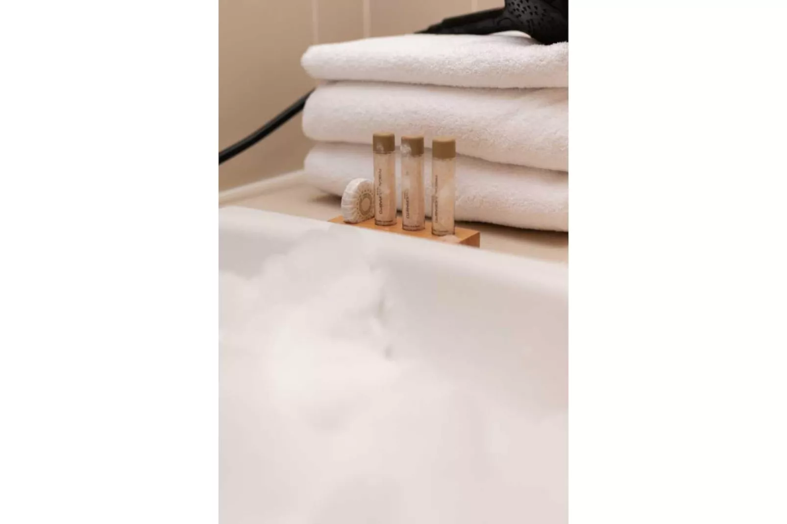 JB-8-RABELAIS-1-Bathroom