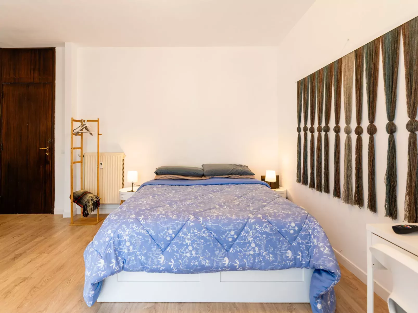 Modern Studio Nest-Inside