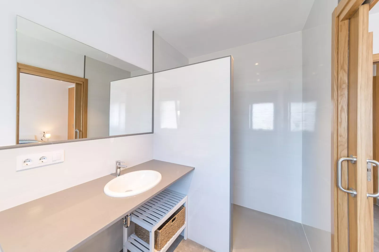 Margarita-Bathroom