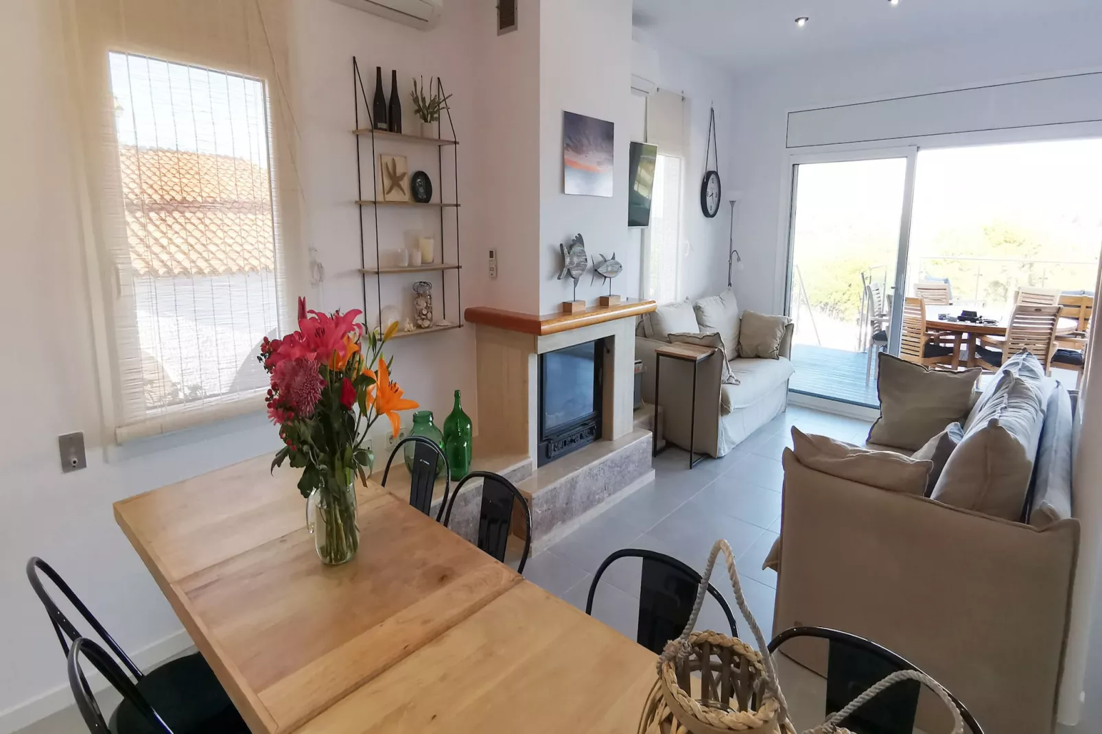 Sabina-Dining room