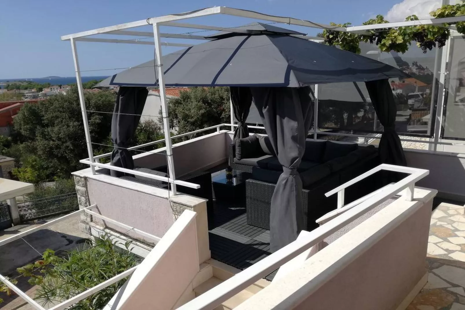 Apartment Mili - Two Bedroom Apartment-Balcon-terrasse