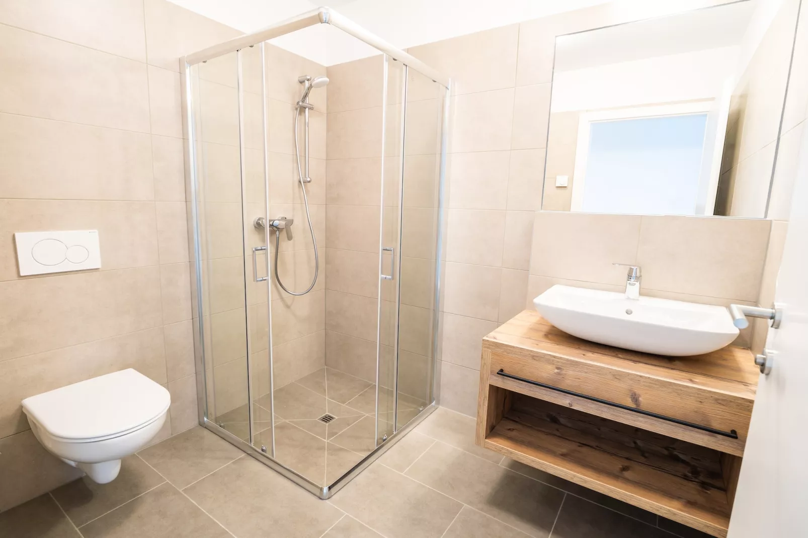 Comfort Three-bedroom Apartment – KA3C-Bathroom
