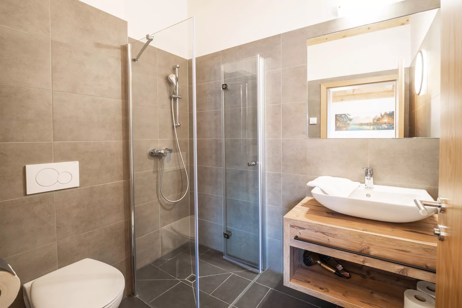 Penthouse Four-bedroom Apartment – KA4P-Badezimmer