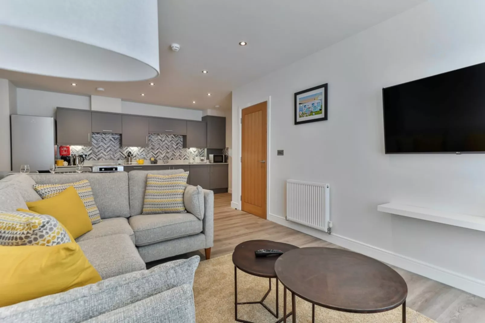 No.15, Belle House-Living room