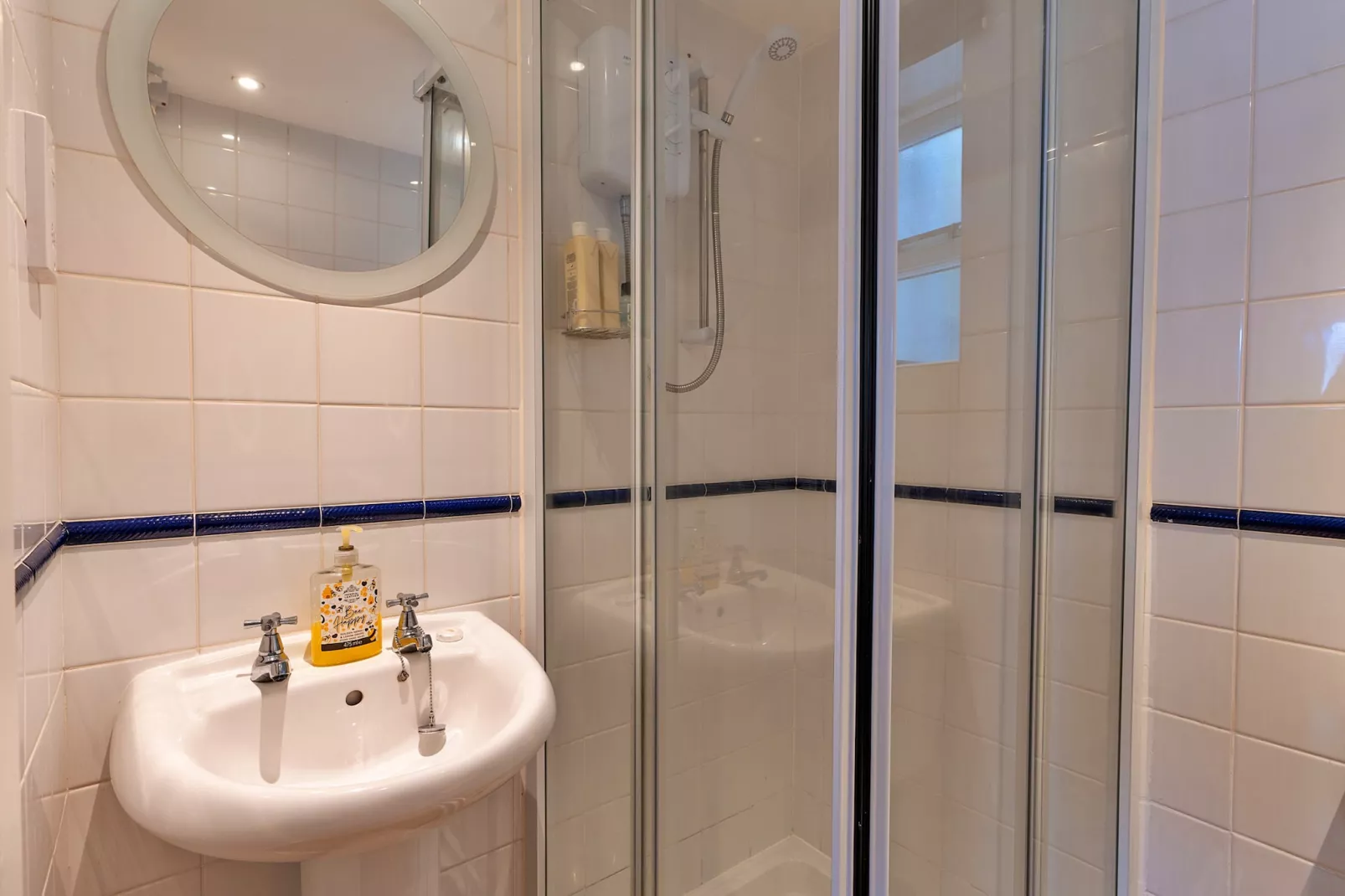 Salvay-Bathroom