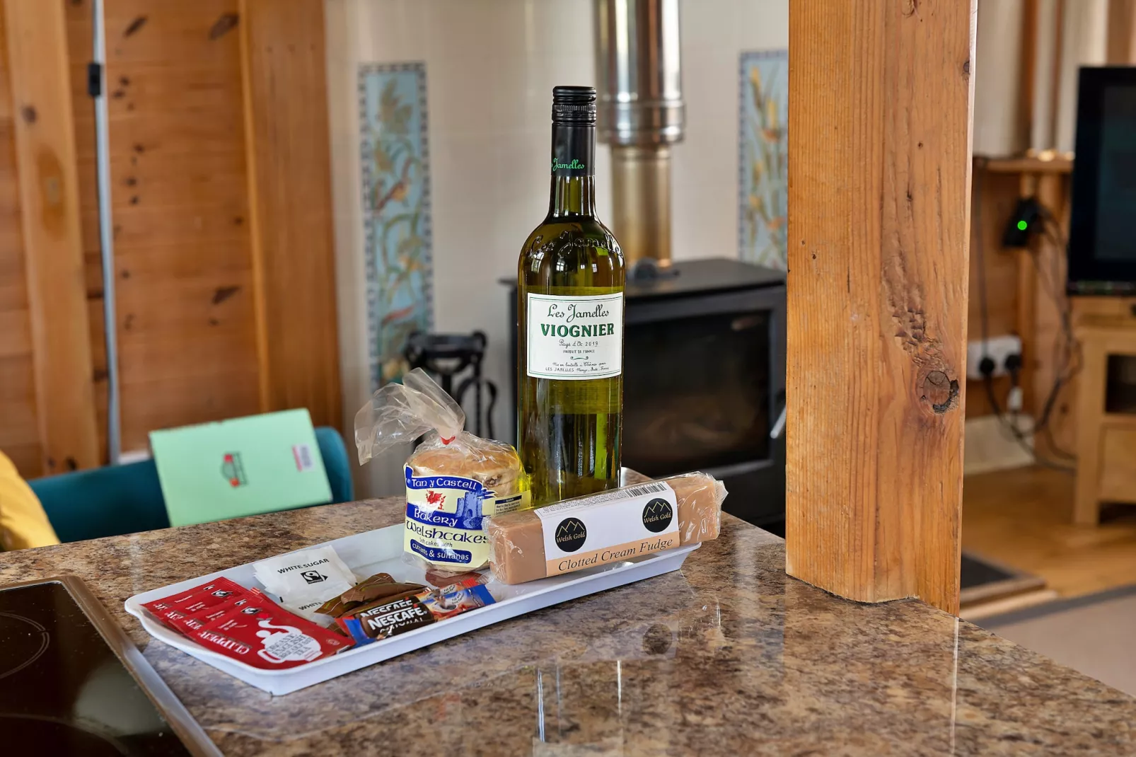 Toll Bridge Cottage-Atmosphere