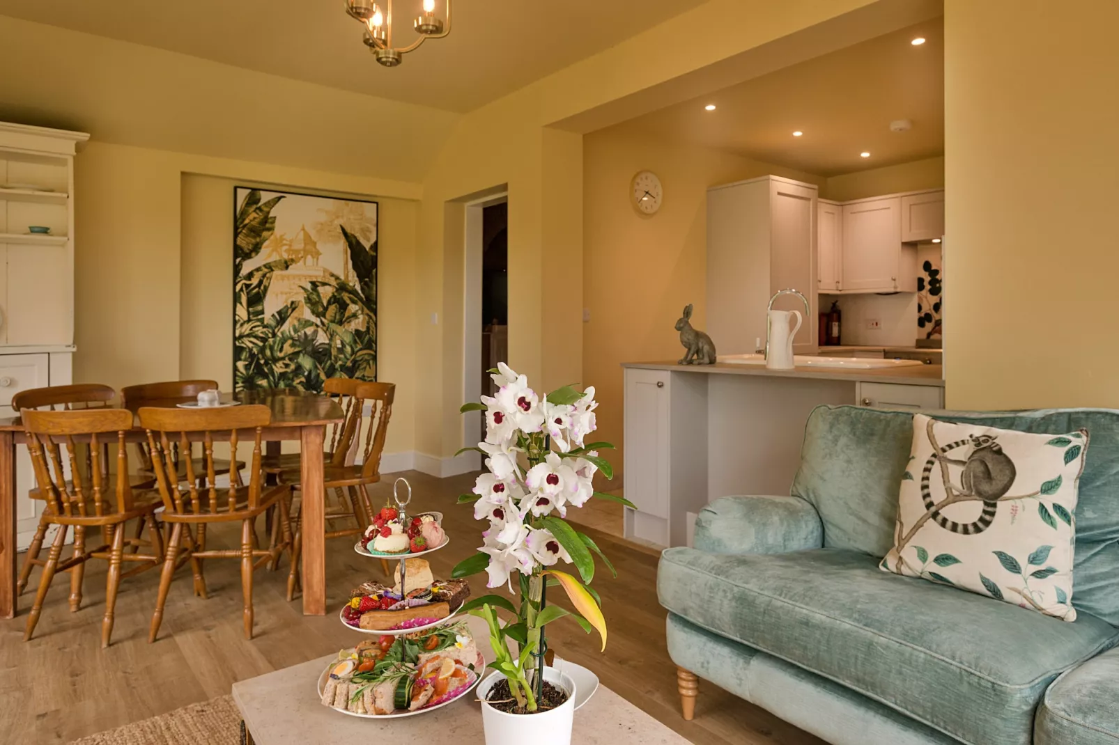 Fox and Hare-Living room