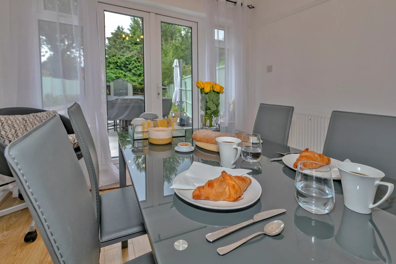 DeBarnes House-Dining room