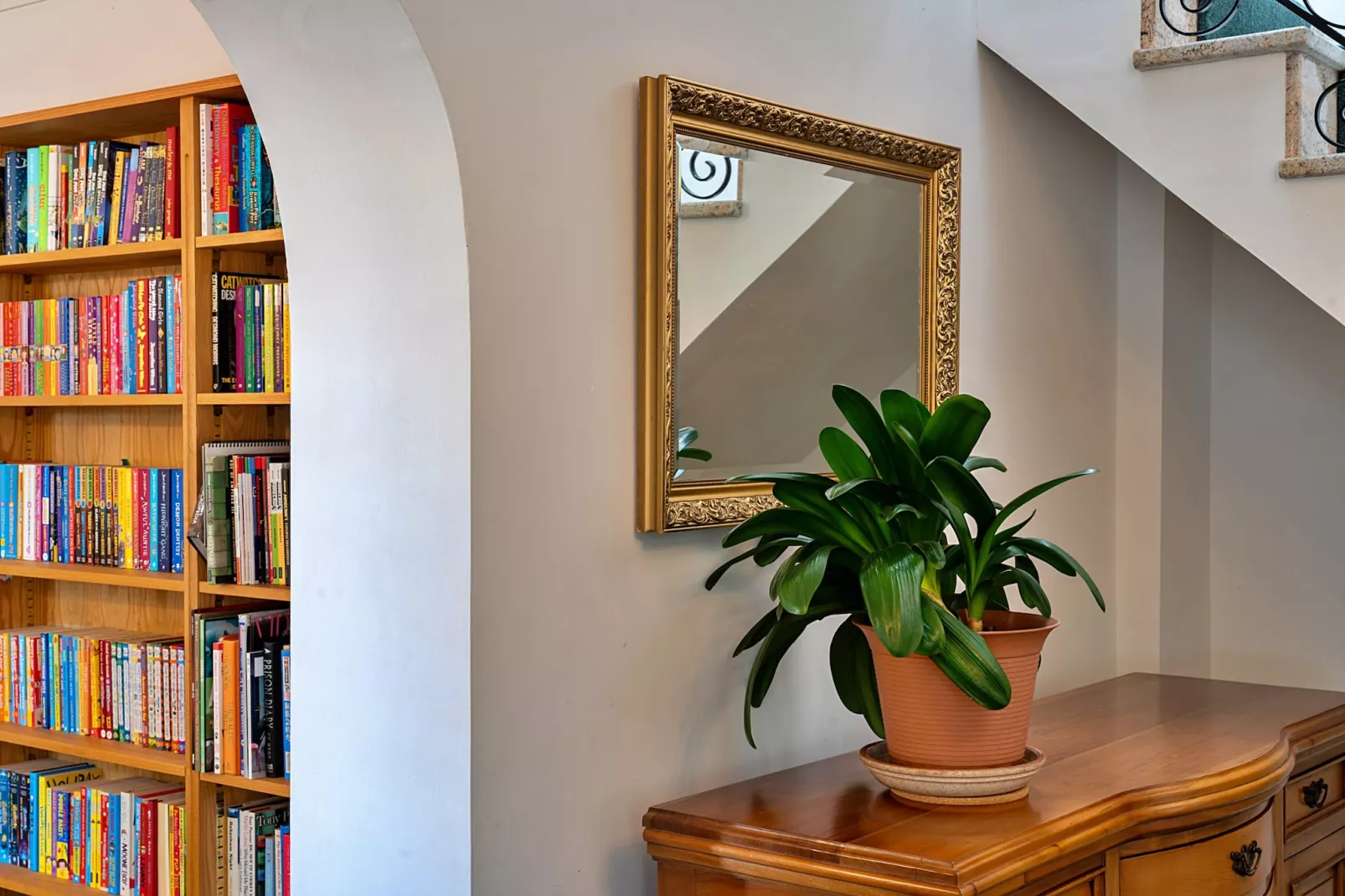 Gratton House-Living room